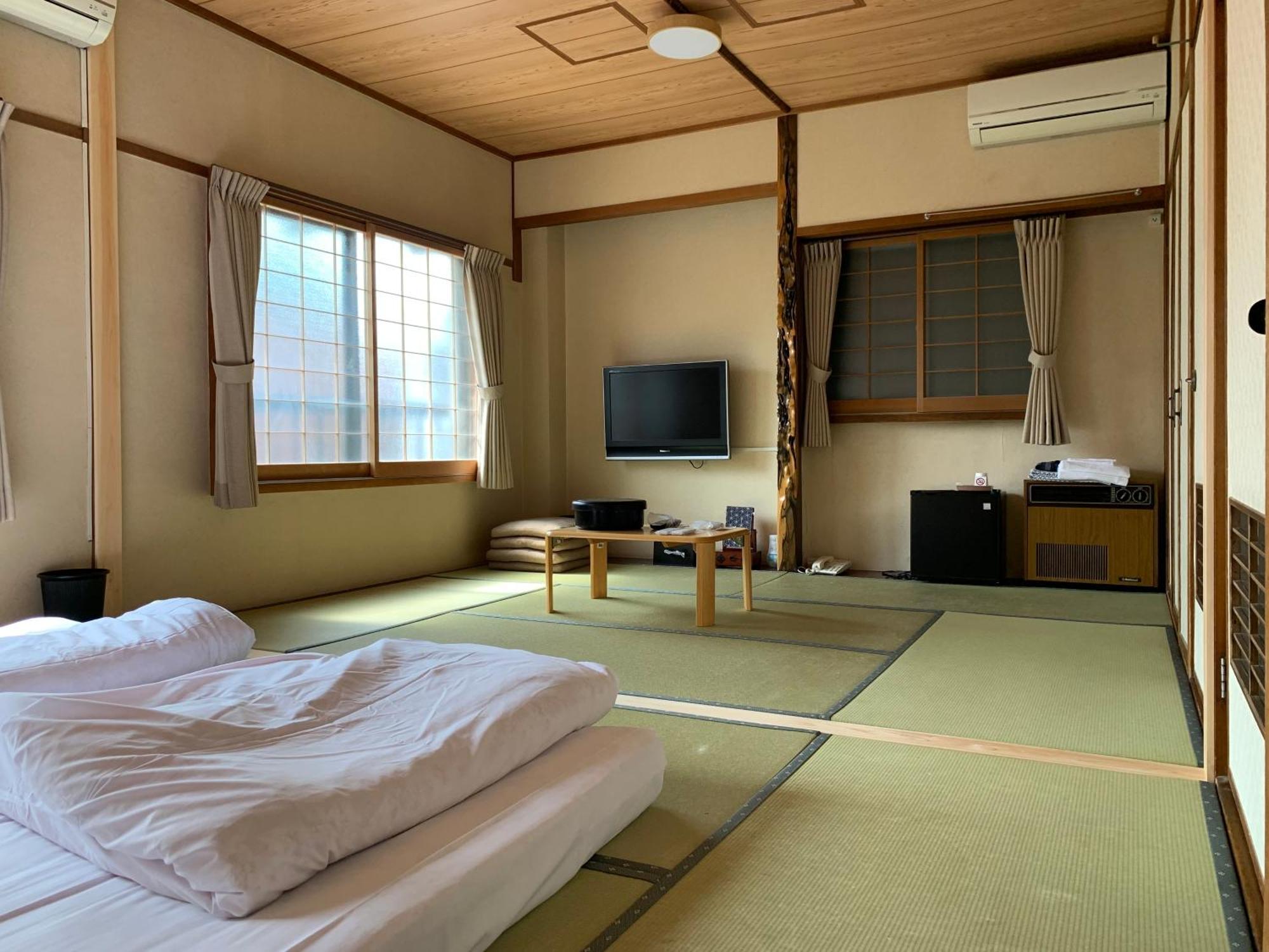 Minshuku Kuwataniya Hotel Takayama  Luaran gambar